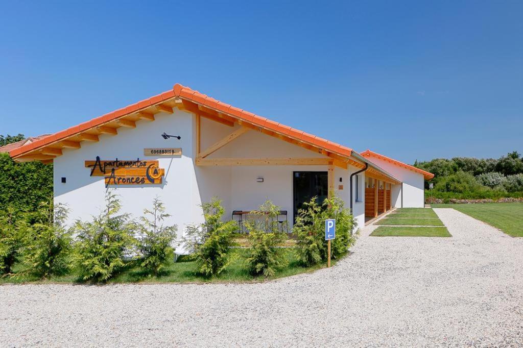 Apartamentos Aronces Кудильеро Экстерьер фото